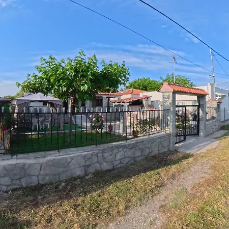 Thomas House - Xristos Nea Kallikrateia