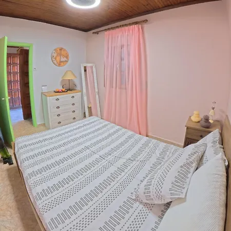 Thomas House - Xristos Nea Kallikrateia
