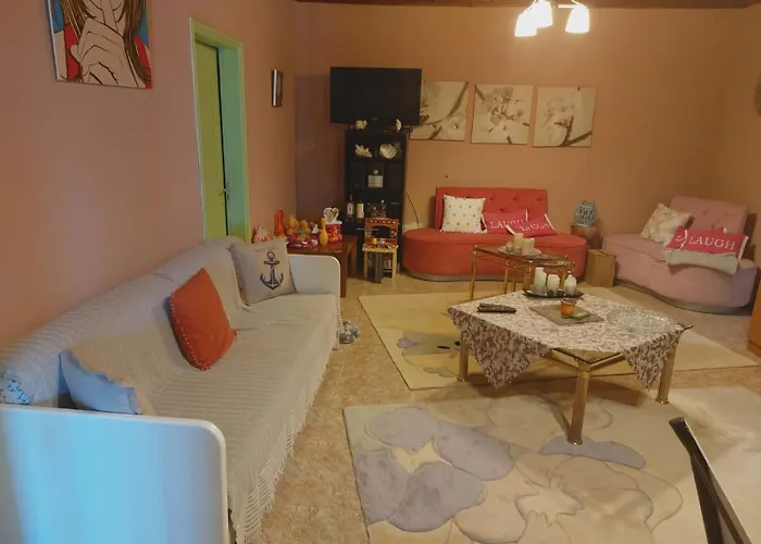 Thomas House - Xristos Nea Kallikrateia